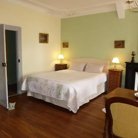 Château De Clusors 4*